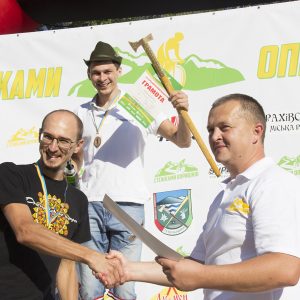 stezhkamy-opryshkiv-2106-06